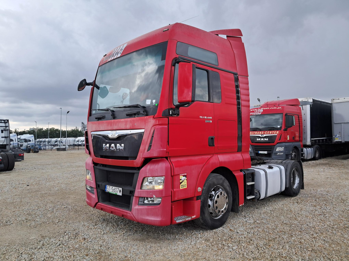 MAN TGX CIĄGNIK SIODŁOWY - Tegljač: slika MAN TGX CIĄGNIK SIODŁOWY - Tegljač MAN TGX CIĄGNIK SIODŁOWY - Tegljač: slika MAN TGX CIĄGNIK SIODŁOWY - Tegljač