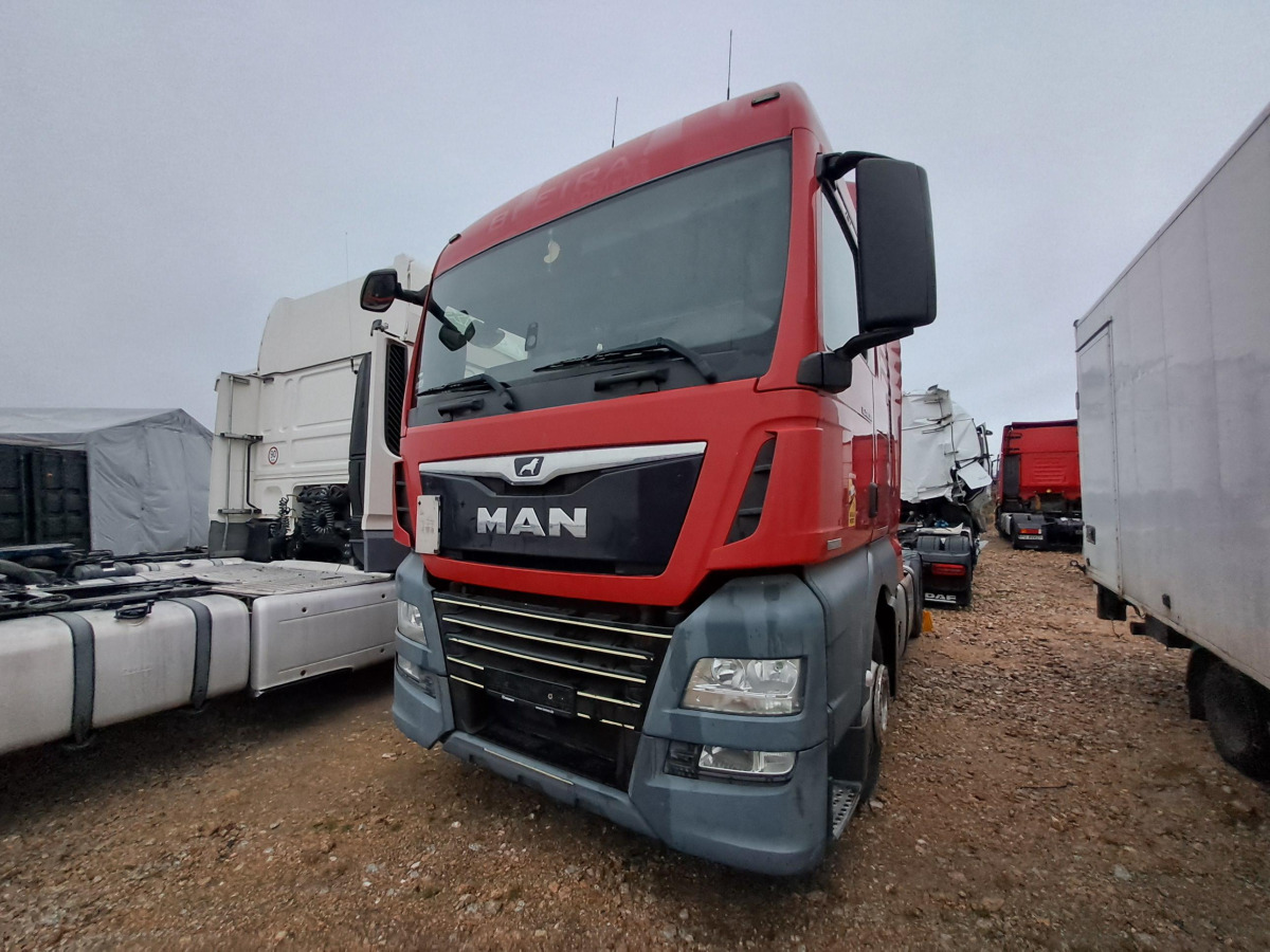 MAN TGX CIĄGNIK SIODŁOWY - Tegljač: slika MAN TGX CIĄGNIK SIODŁOWY - Tegljač MAN TGX CIĄGNIK SIODŁOWY - Tegljač: slika MAN TGX CIĄGNIK SIODŁOWY - Tegljač