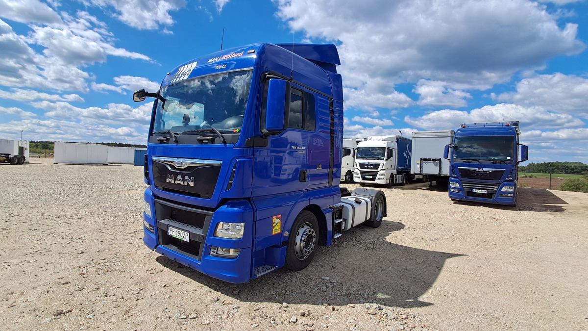 MAN TGX CIĄGNIK SIODŁOWY - Tegljač: slika MAN TGX CIĄGNIK SIODŁOWY - Tegljač MAN TGX CIĄGNIK SIODŁOWY - Tegljač: slika MAN TGX CIĄGNIK SIODŁOWY - Tegljač