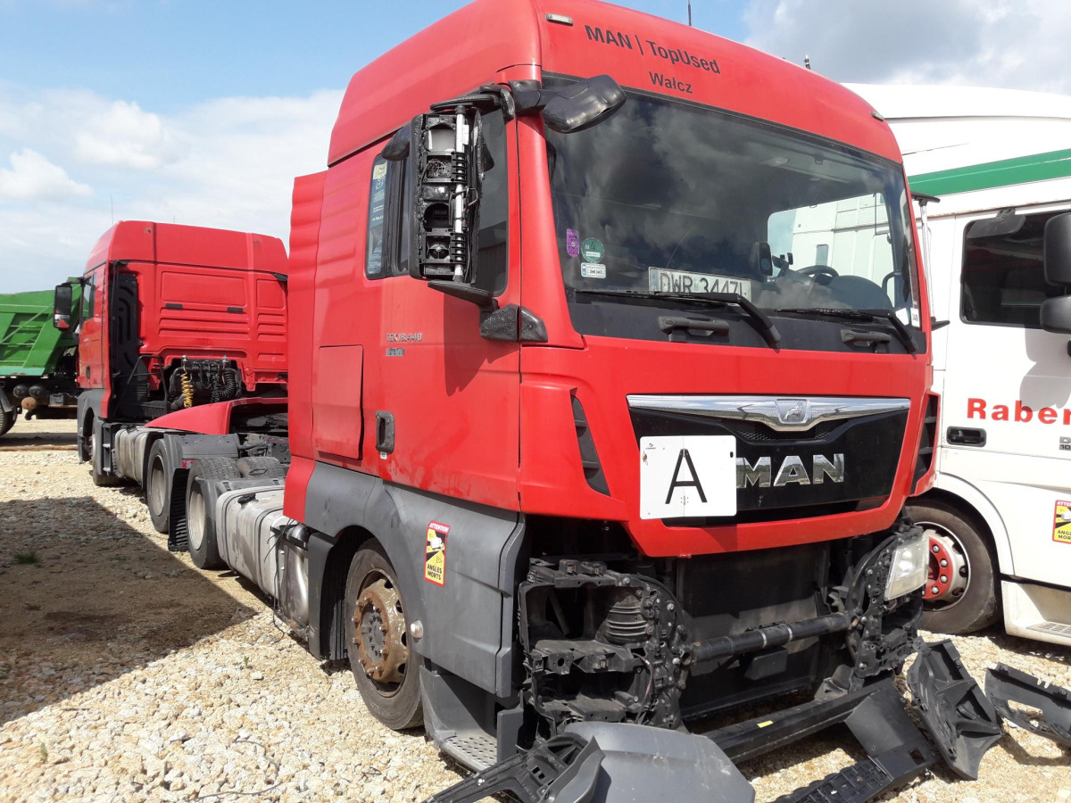 MAN TGX CIĄGNIK SIODŁOWY - Tegljač: slika MAN TGX CIĄGNIK SIODŁOWY - Tegljač MAN TGX CIĄGNIK SIODŁOWY - Tegljač: slika MAN TGX CIĄGNIK SIODŁOWY - Tegljač