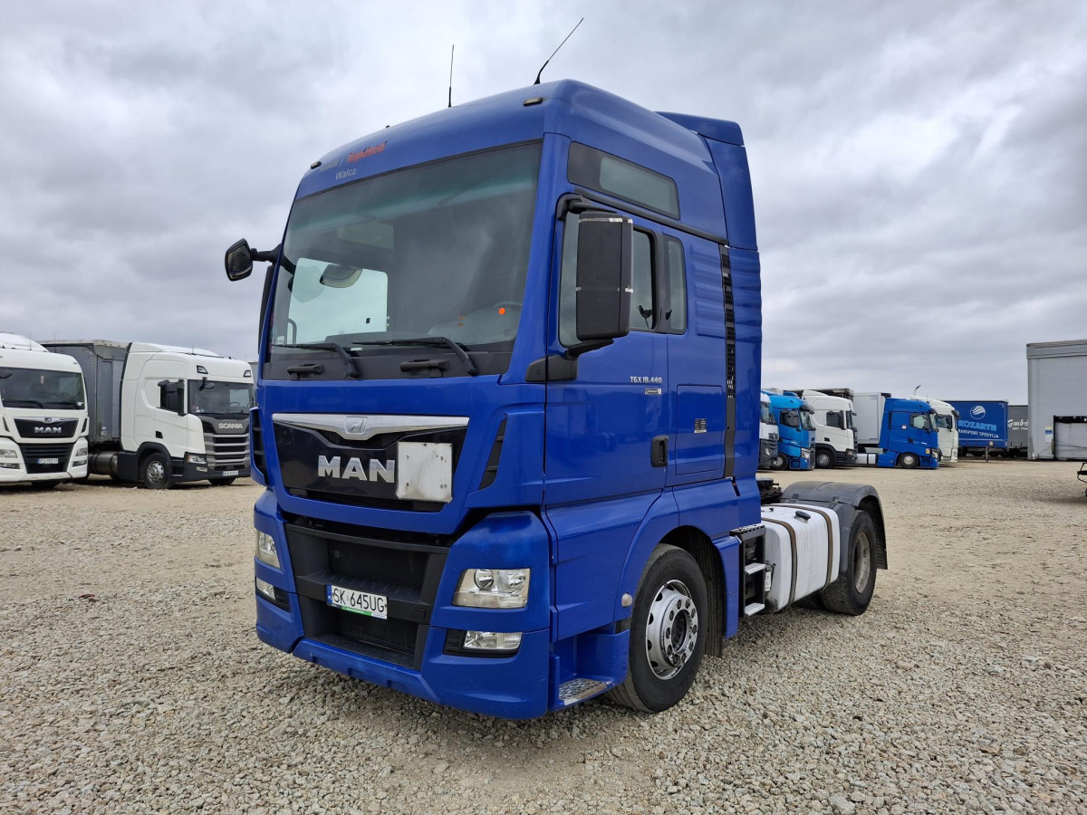 MAN TGX CIĄGNIK SIODŁOWY - Tegljač: slika MAN TGX CIĄGNIK SIODŁOWY - Tegljač MAN TGX CIĄGNIK SIODŁOWY - Tegljač: slika MAN TGX CIĄGNIK SIODŁOWY - Tegljač