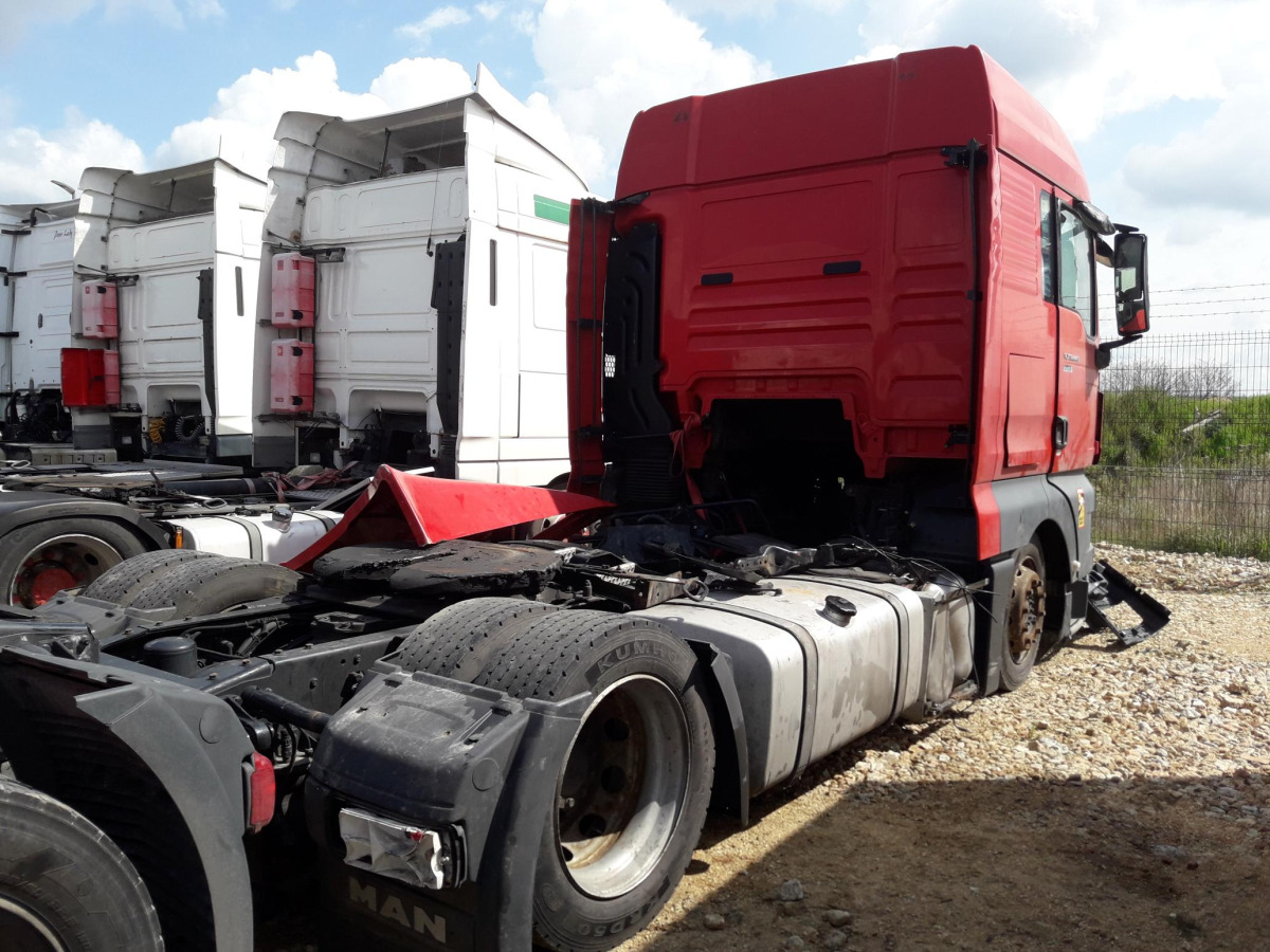 MAN TGX CIĄGNIK SIODŁOWY - Tegljač: slika MAN TGX CIĄGNIK SIODŁOWY - Tegljač MAN TGX CIĄGNIK SIODŁOWY - Tegljač: slika MAN TGX CIĄGNIK SIODŁOWY - Tegljač