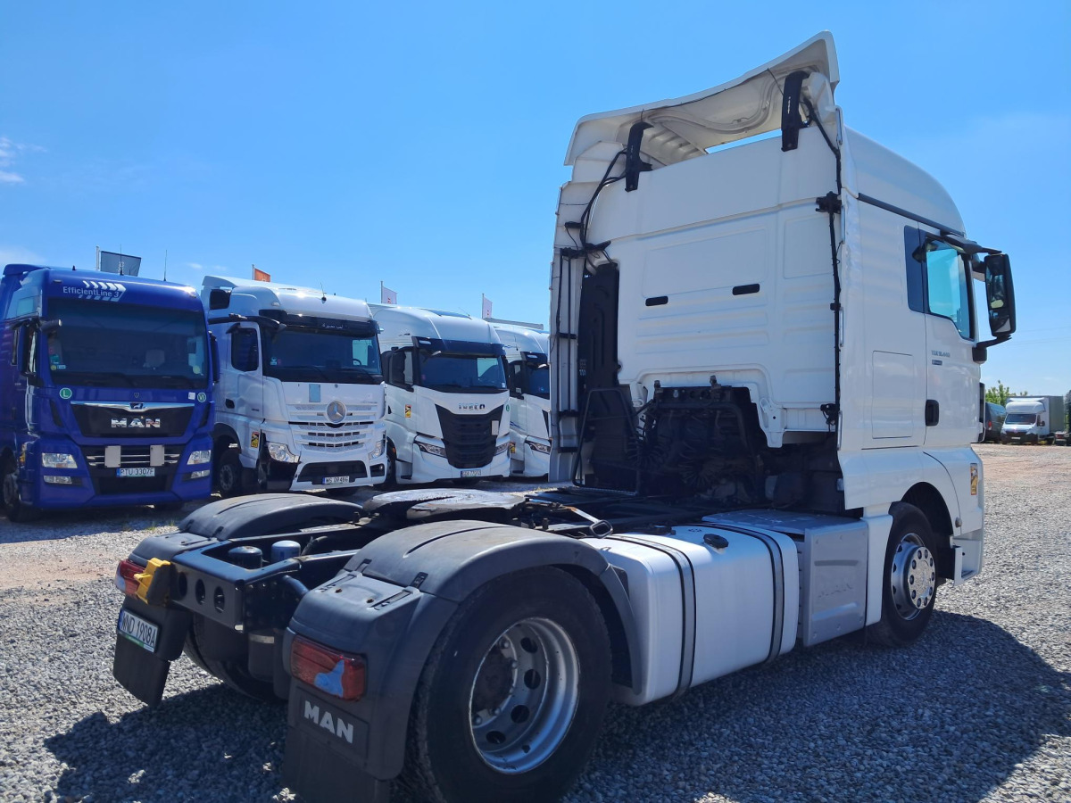 MAN TGX CIĄGNIK SIODŁOWY - Tegljač: slika MAN TGX CIĄGNIK SIODŁOWY - Tegljač MAN TGX CIĄGNIK SIODŁOWY - Tegljač: slika MAN TGX CIĄGNIK SIODŁOWY - Tegljač
