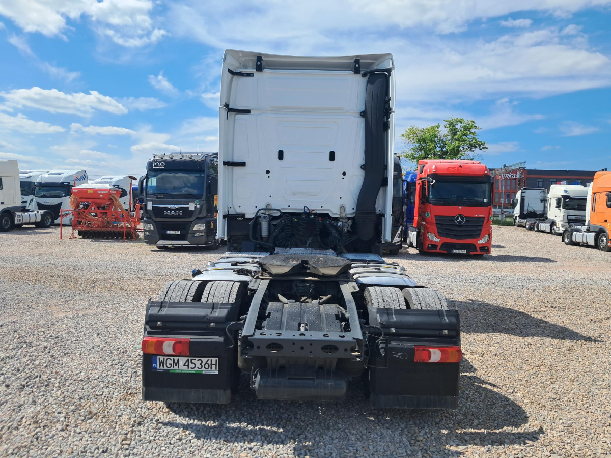 MERCEDES BENZ ACTROS CIĄGNIK SIODŁOWY - Tegljač: slika MERCEDES BENZ ACTROS CIĄGNIK SIODŁOWY - Tegljač MERCEDES BENZ ACTROS CIĄGNIK SIODŁOWY - Tegljač: slika MERCEDES BENZ ACTROS CIĄGNIK SIODŁOWY - Tegljač