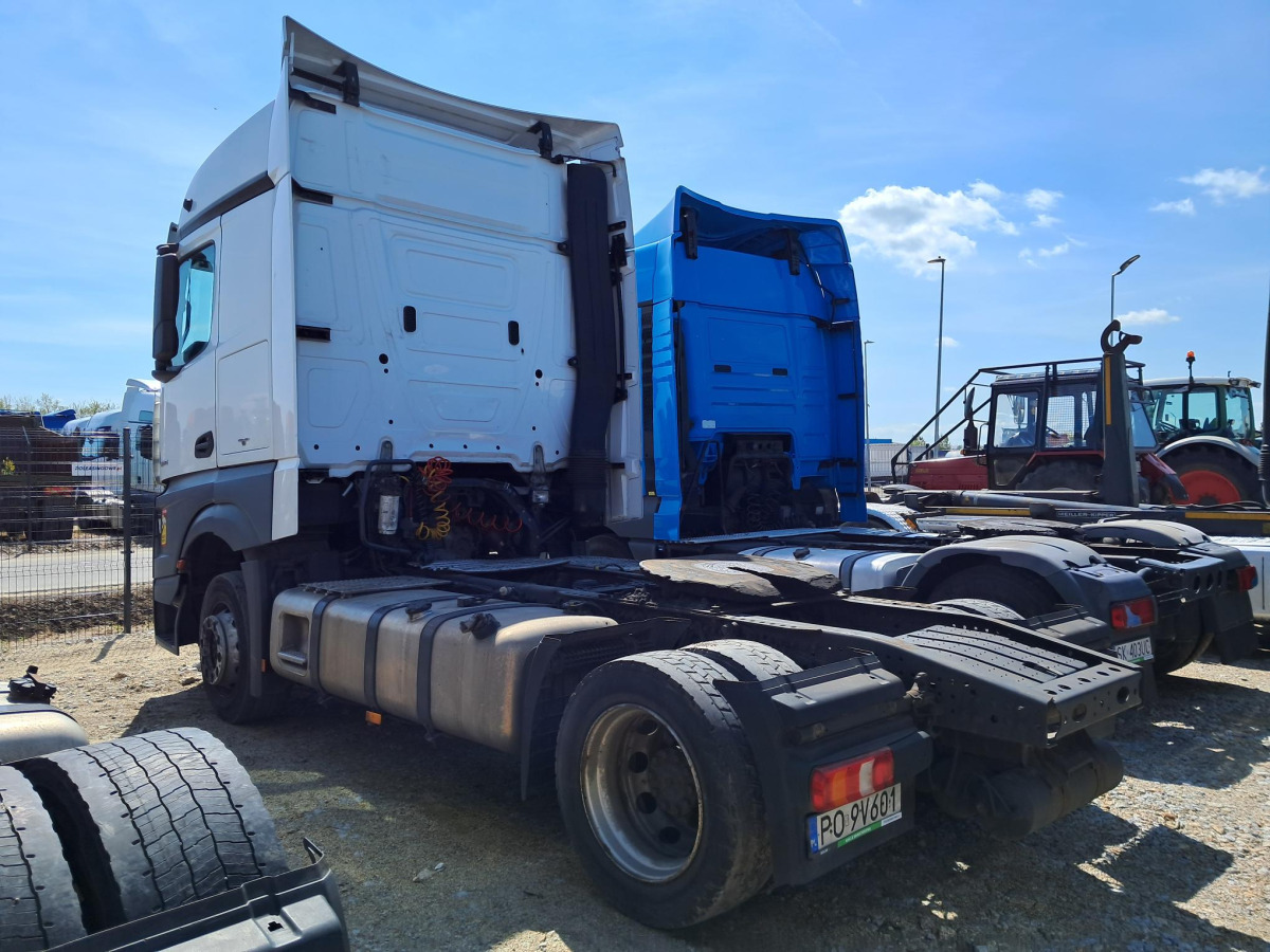 MERCEDES BENZ ACTROS CIĄGNIK SIODŁOWY - Tegljač: slika MERCEDES BENZ ACTROS CIĄGNIK SIODŁOWY - Tegljač MERCEDES BENZ ACTROS CIĄGNIK SIODŁOWY - Tegljač: slika MERCEDES BENZ ACTROS CIĄGNIK SIODŁOWY - Tegljač