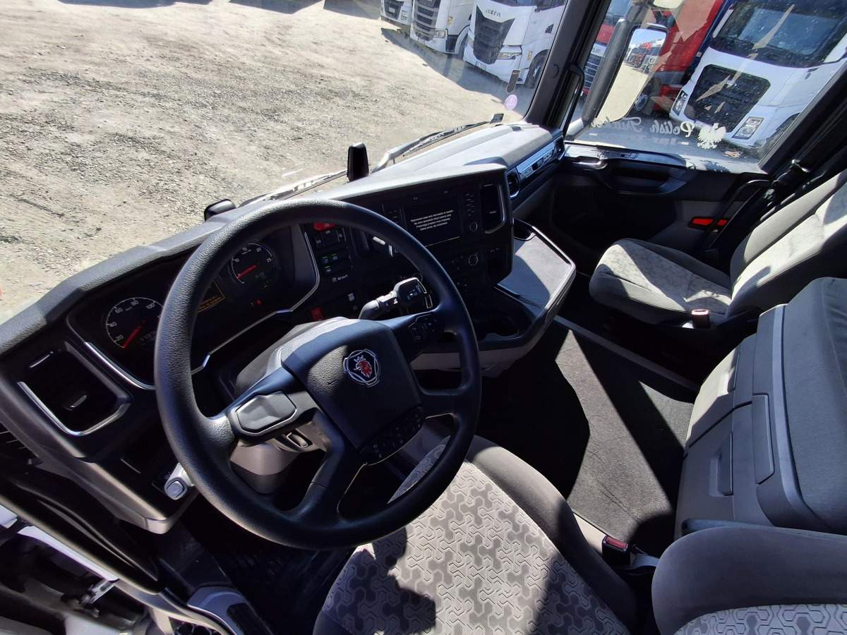 Tegljač SCANIA R410  CIĄGNIK SIODŁOWY: slika Tegljač SCANIA R410  CIĄGNIK SIODŁOWY