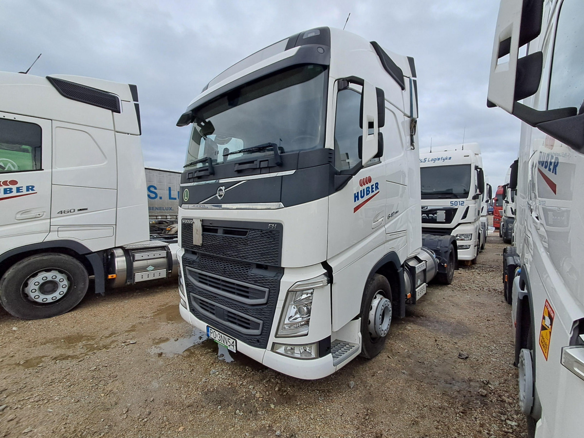 VOLVO FH 460 CIĄGNIK SIODŁOWY - Tegljač: slika VOLVO FH 460 CIĄGNIK SIODŁOWY - Tegljač VOLVO FH 460 CIĄGNIK SIODŁOWY - Tegljač: slika VOLVO FH 460 CIĄGNIK SIODŁOWY - Tegljač