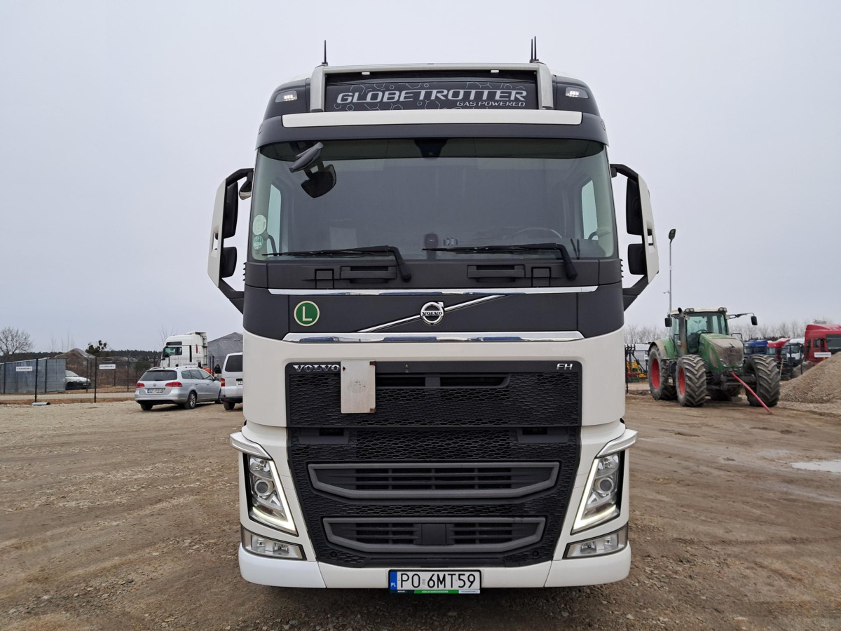 VOLVO FH 460 CIĄGNIK SIODŁOWY - Tegljač: slika VOLVO FH 460 CIĄGNIK SIODŁOWY - Tegljač VOLVO FH 460 CIĄGNIK SIODŁOWY - Tegljač: slika VOLVO FH 460 CIĄGNIK SIODŁOWY - Tegljač