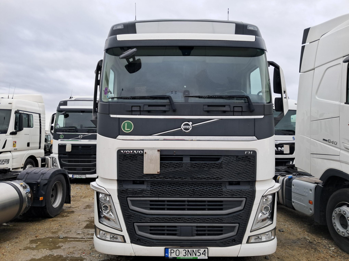 VOLVO FH 460 CIĄGNIK SIODŁOWY - Tegljač: slika VOLVO FH 460 CIĄGNIK SIODŁOWY - Tegljač VOLVO FH 460 CIĄGNIK SIODŁOWY - Tegljač: slika VOLVO FH 460 CIĄGNIK SIODŁOWY - Tegljač