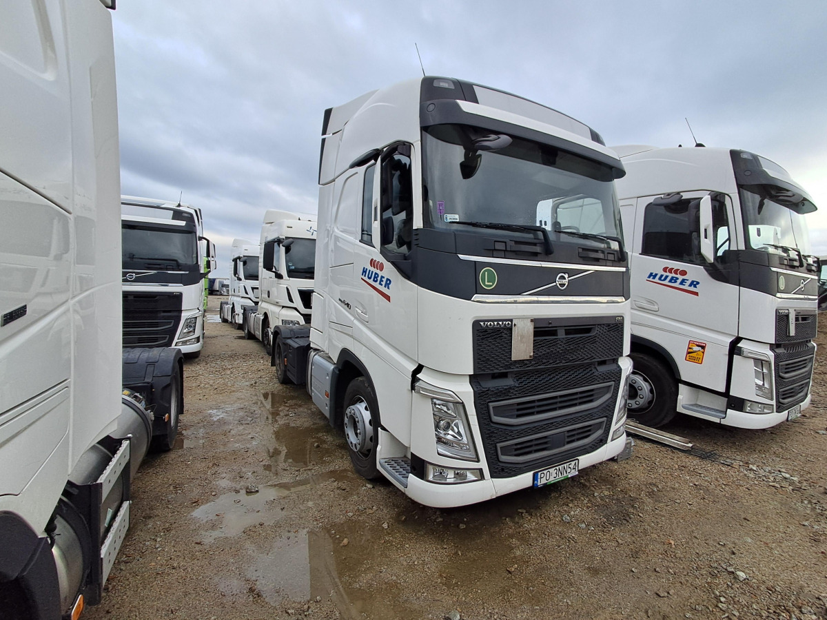VOLVO FH 460 CIĄGNIK SIODŁOWY - Tegljač: slika VOLVO FH 460 CIĄGNIK SIODŁOWY - Tegljač VOLVO FH 460 CIĄGNIK SIODŁOWY - Tegljač: slika VOLVO FH 460 CIĄGNIK SIODŁOWY - Tegljač