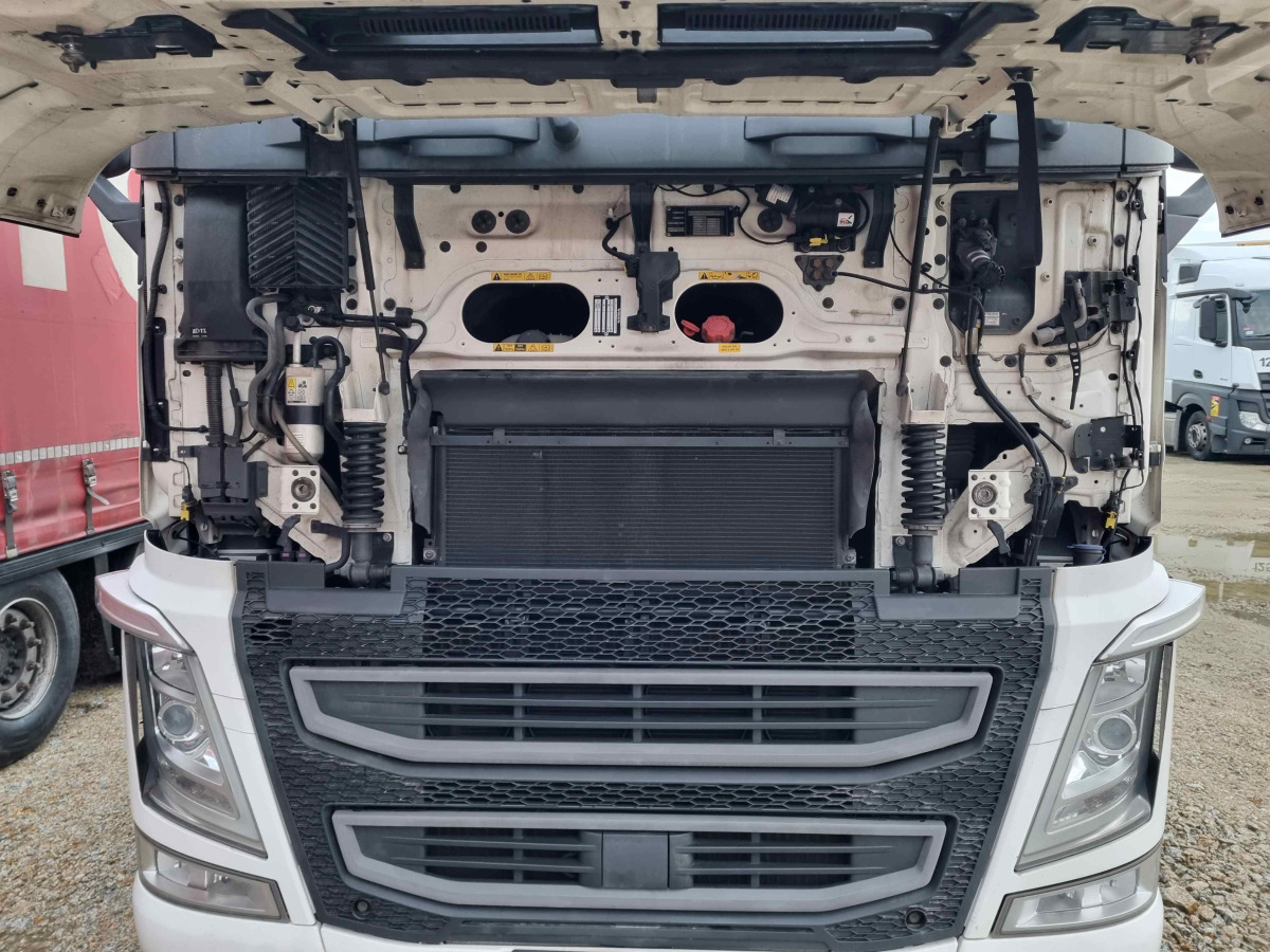 Tegljač VOLVO FH 460 CIĄGNIK SIODŁOWY: slika Tegljač VOLVO FH 460 CIĄGNIK SIODŁOWY
