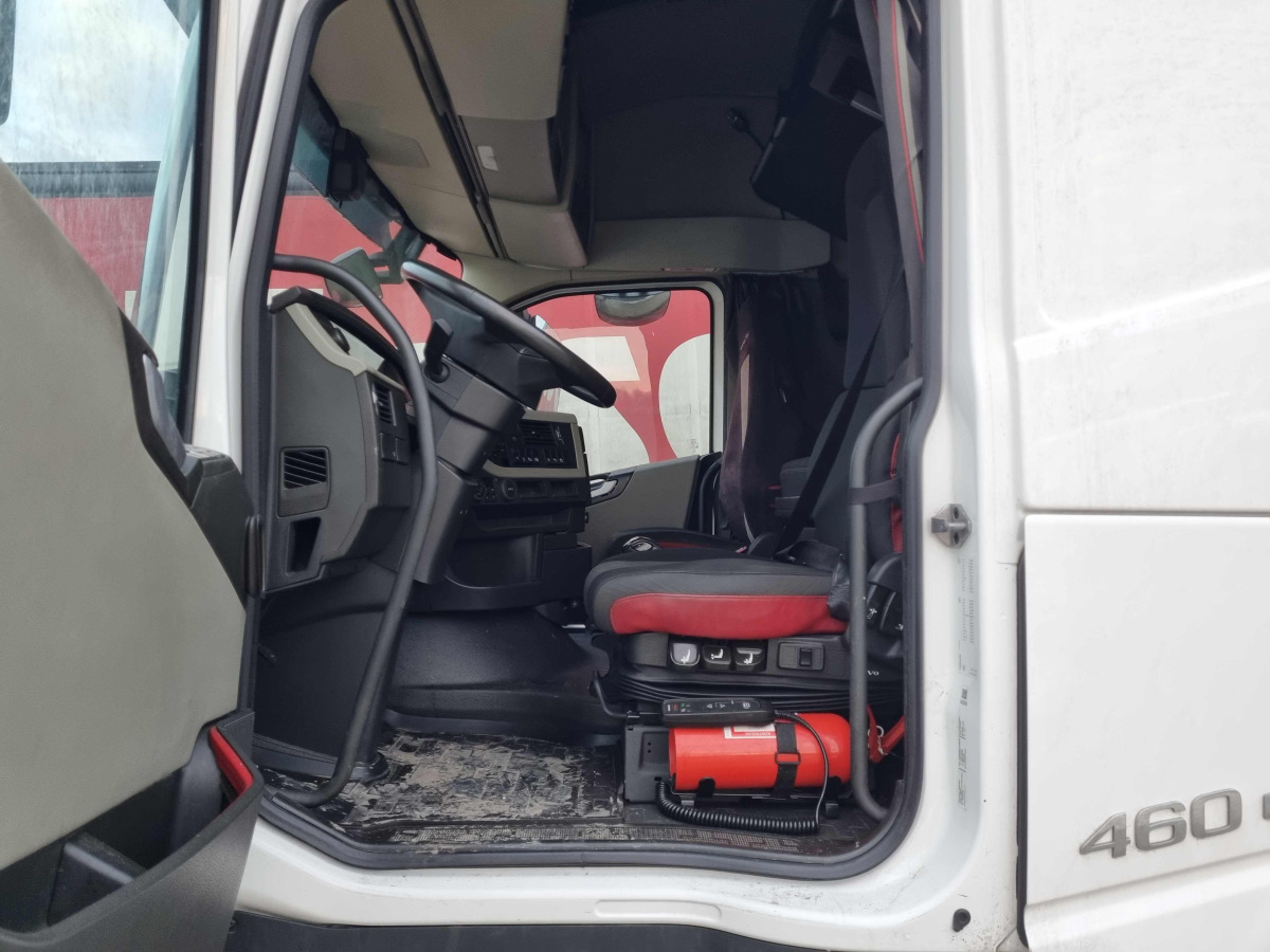 Tegljač VOLVO FH 460 CIĄGNIK SIODŁOWY: slika Tegljač VOLVO FH 460 CIĄGNIK SIODŁOWY