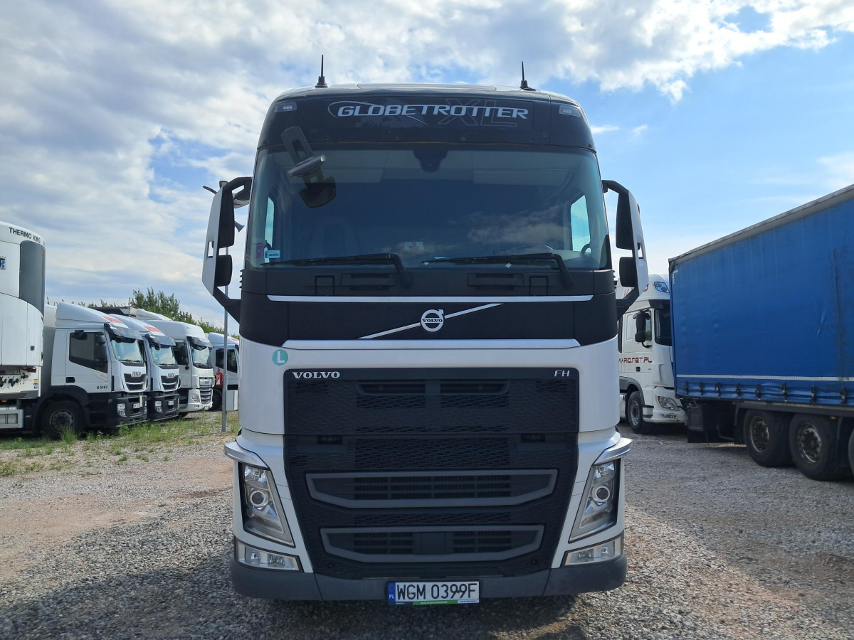 VOLVO FH CIĄGNIK SIODŁOWY - Tegljač: slika VOLVO FH CIĄGNIK SIODŁOWY - Tegljač VOLVO FH CIĄGNIK SIODŁOWY - Tegljač: slika VOLVO FH CIĄGNIK SIODŁOWY - Tegljač