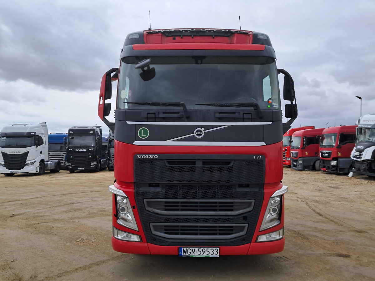 VOLVO FH CIĄGNIK SIODŁOWY - Tegljač: slika VOLVO FH CIĄGNIK SIODŁOWY - Tegljač VOLVO FH CIĄGNIK SIODŁOWY - Tegljač: slika VOLVO FH CIĄGNIK SIODŁOWY - Tegljač
