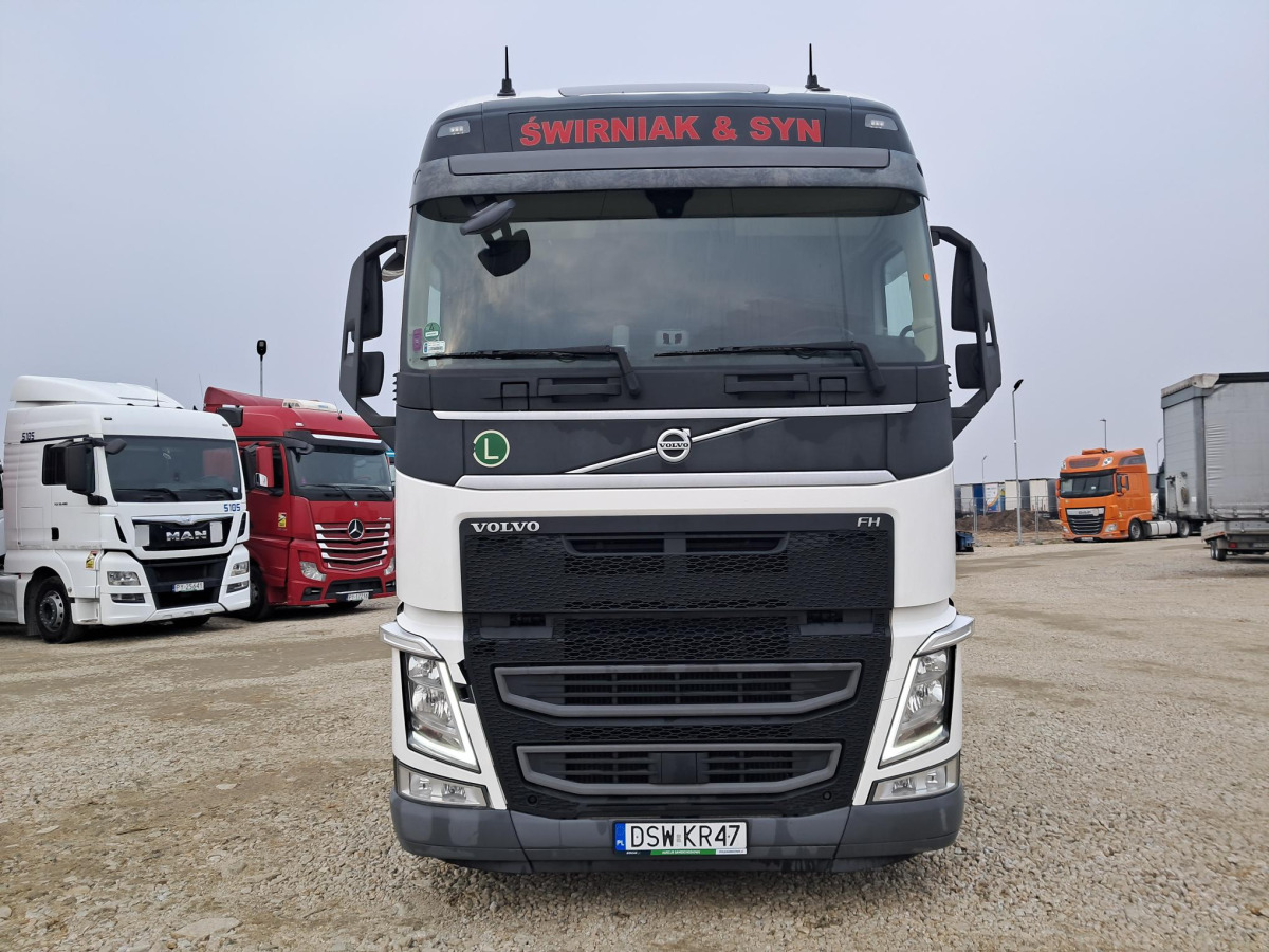 VOLVO FH CIĄGNIK SIODŁOWY - Tegljač: slika VOLVO FH CIĄGNIK SIODŁOWY - Tegljač VOLVO FH CIĄGNIK SIODŁOWY - Tegljač: slika VOLVO FH CIĄGNIK SIODŁOWY - Tegljač