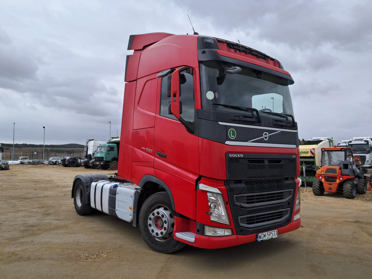 VOLVO FH CIĄGNIK SIODŁOWY - Tegljač: slika VOLVO FH CIĄGNIK SIODŁOWY - Tegljač VOLVO FH CIĄGNIK SIODŁOWY - Tegljač: slika VOLVO FH CIĄGNIK SIODŁOWY - Tegljač