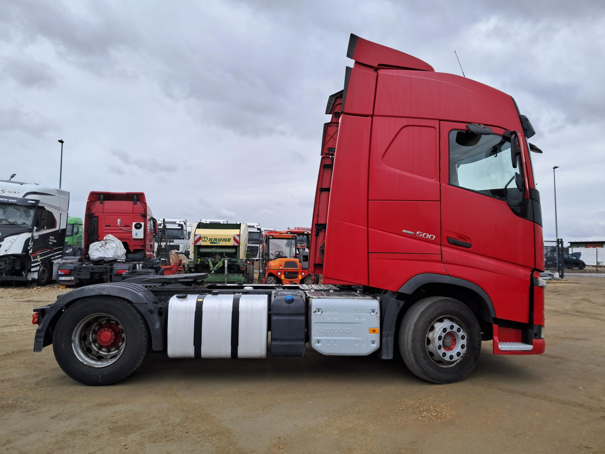 VOLVO FH CIĄGNIK SIODŁOWY - Tegljač: slika VOLVO FH CIĄGNIK SIODŁOWY - Tegljač VOLVO FH CIĄGNIK SIODŁOWY - Tegljač: slika VOLVO FH CIĄGNIK SIODŁOWY - Tegljač