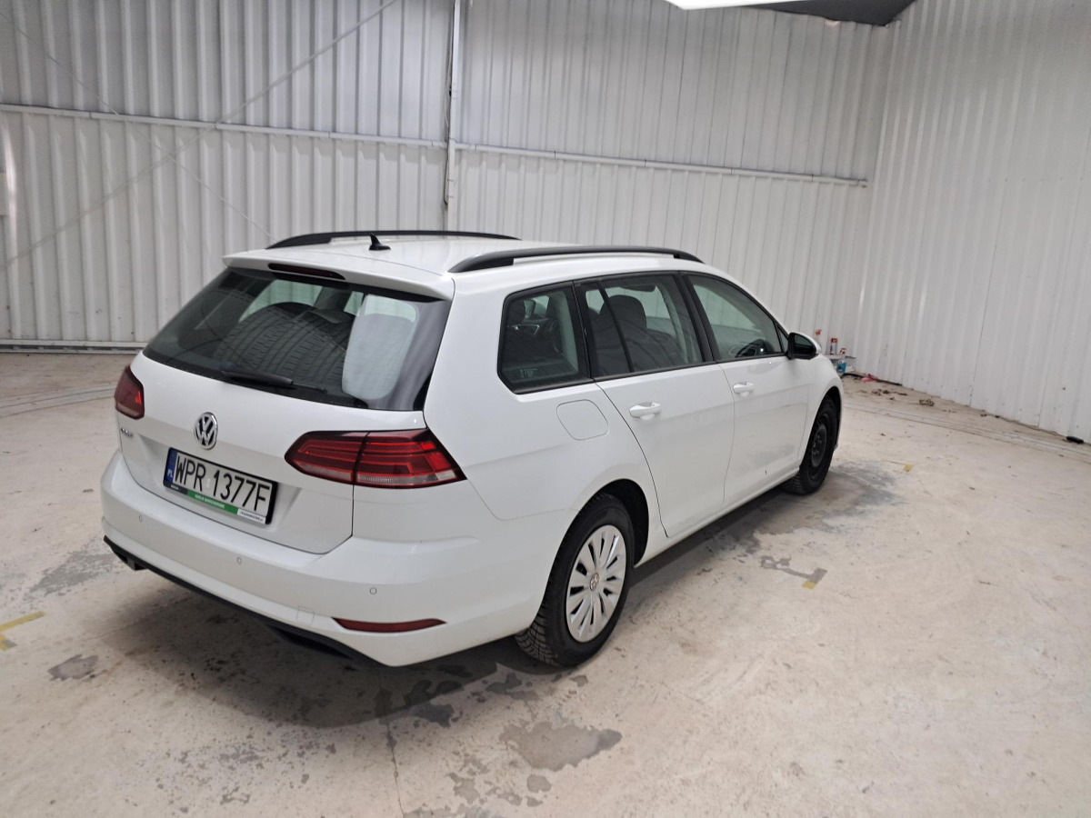 VOLKSWAGEN GOLF KOMBI - Automobil: slika VOLKSWAGEN GOLF KOMBI - Automobil VOLKSWAGEN GOLF KOMBI - Automobil: slika VOLKSWAGEN GOLF KOMBI - Automobil