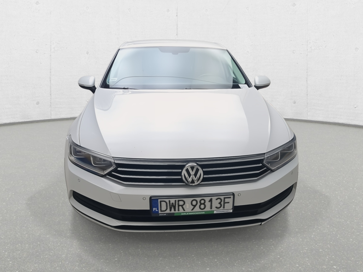 VOLKSWAGEN PASSAT SEDAN - Limuzina: slika VOLKSWAGEN PASSAT SEDAN - Limuzina VOLKSWAGEN PASSAT SEDAN - Limuzina: slika VOLKSWAGEN PASSAT SEDAN - Limuzina