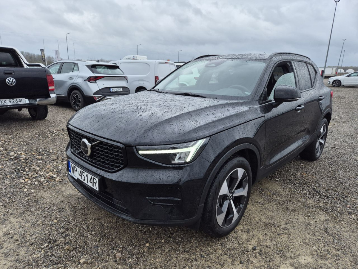 VOLVO XC40 SUV - SUV: slika VOLVO XC40 SUV - SUV VOLVO XC40 SUV - SUV: slika VOLVO XC40 SUV - SUV