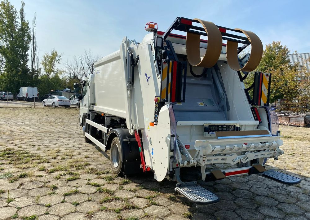 FUSO Canter 9C18 Śmieciarka - Kamion za odvoz smeća: slika FUSO Canter 9C18 Śmieciarka - Kamion za odvoz smeća FUSO Canter 9C18 Śmieciarka - Kamion za odvoz smeća: slika FUSO Canter 9C18 Śmieciarka - Kamion za odvoz smeća