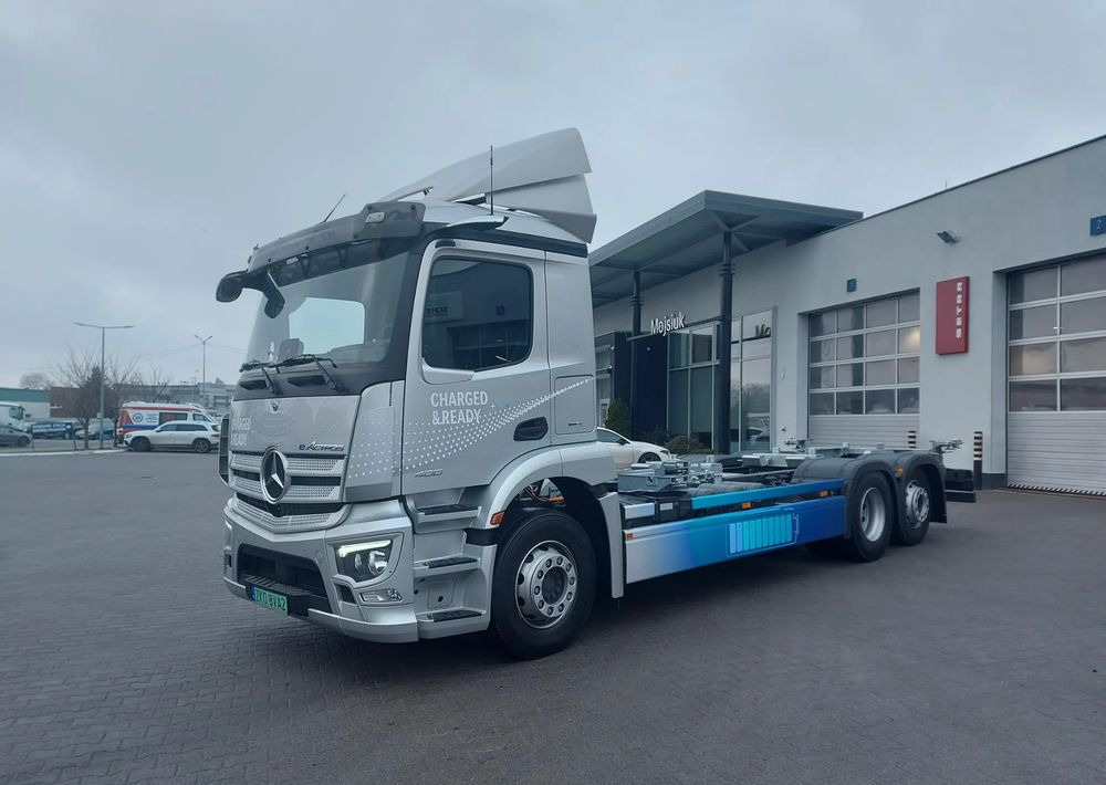 Mercedes-Benz eActros 400 6x2 BDF Elektryczny - Kamion šumar, Električni kamion: slika Mercedes-Benz eActros 400 6x2 BDF Elektryczny - Kamion šumar, Električni kamion Mercedes-Benz eActros 400 6x2 BDF Elektryczny - Kamion šumar, Električni kamion: slika Mercedes-Benz eActros 400 6x2 BDF Elektryczny - Kamion šumar, Električni kamion