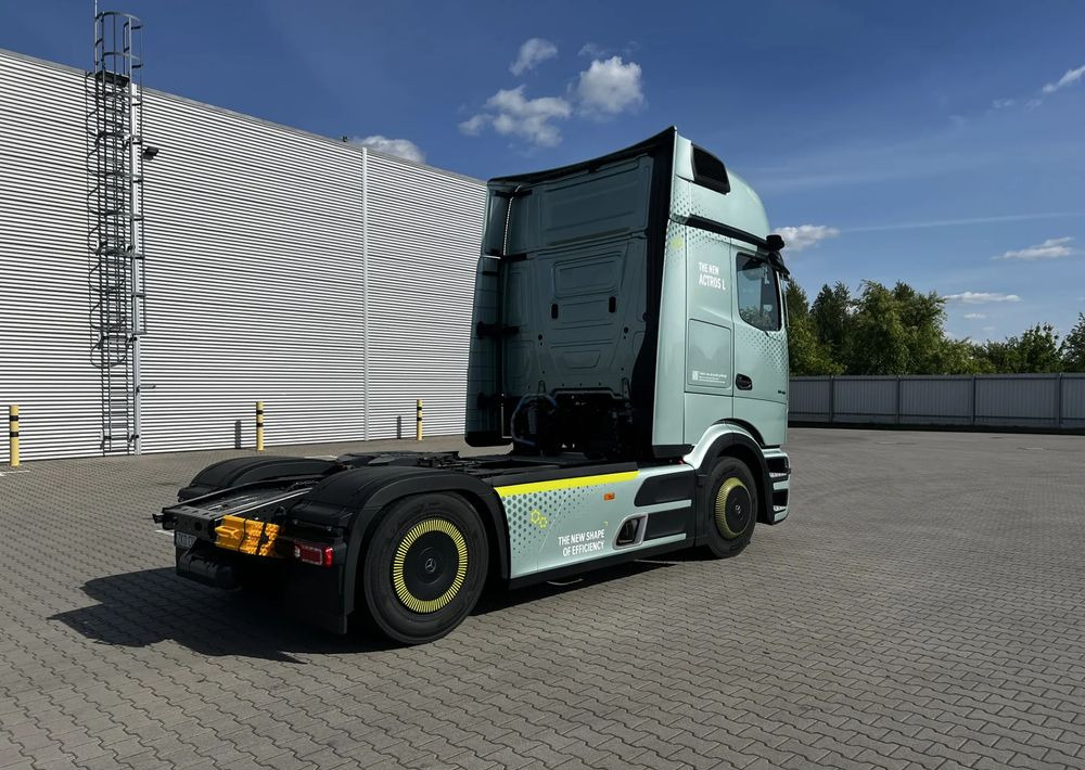 Mercedes-Benz Actros 1848 LS - Tegljač: slika Mercedes-Benz Actros 1848 LS - Tegljač Mercedes-Benz Actros 1848 LS - Tegljač: slika Mercedes-Benz Actros 1848 LS - Tegljač