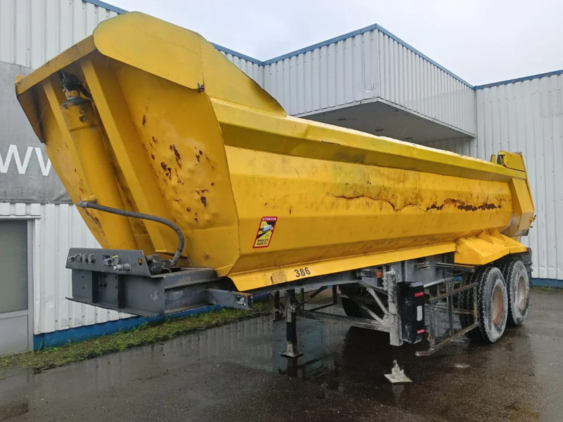 Fruehauf 2 Axle Steel Tipper , Spring Suspension , Drum Brakes - Kiper poluprikolica: slika Fruehauf 2 Axle Steel Tipper , Spring Suspension , Drum Brakes - Kiper poluprikolica Fruehauf 2 Axle Steel Tipper , Spring Suspension , Drum Brakes - Kiper poluprikolica: slika Fruehauf 2 Axle Steel Tipper , Spring Suspension , Drum Brakes - Kiper poluprikolica