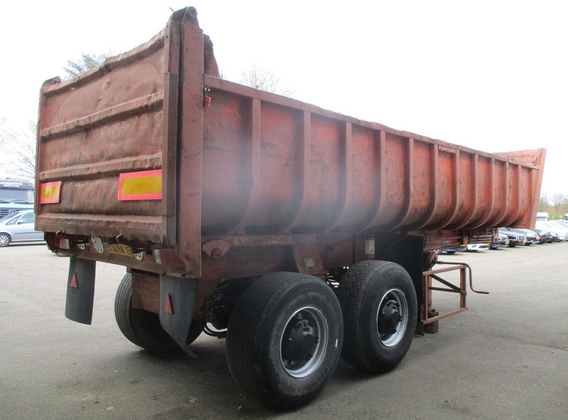 Fruehauf D33C , 2 axle , Steel tipper trailer , Drum Brakes , Spring suspension - Kiper poluprikolica: slika Fruehauf D33C , 2 axle , Steel tipper trailer , Drum Brakes , Spring suspension - Kiper poluprikolica Fruehauf D33C , 2 axle , Steel tipper trailer , Drum Brakes , Spring suspension - Kiper poluprikolica: slika Fruehauf D33C , 2 axle , Steel tipper trailer , Drum Brakes , Spring suspension - Kiper poluprikolica