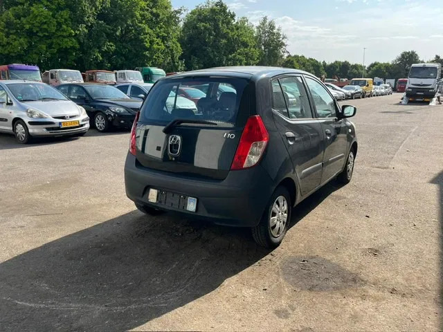 Hyundai i10 ,1.1 , 5 doors , Belgium Regestration - Hatchback: slika Hyundai i10 ,1.1 , 5 doors , Belgium Regestration - Hatchback Hyundai i10 ,1.1 , 5 doors , Belgium Regestration - Hatchback: slika Hyundai i10 ,1.1 , 5 doors , Belgium Regestration - Hatchback