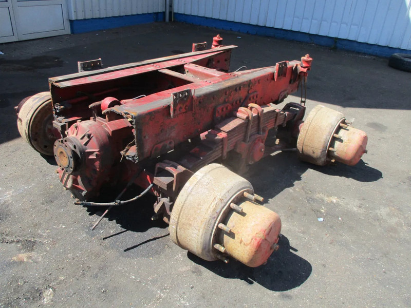 Stražnja osovina za Kamion Iveco 6x4 Back Axle / Double Pont , 2 pieces in stock: slika Stražnja osovina za Kamion Iveco 6x4 Back Axle / Double Pont , 2 pieces in stock