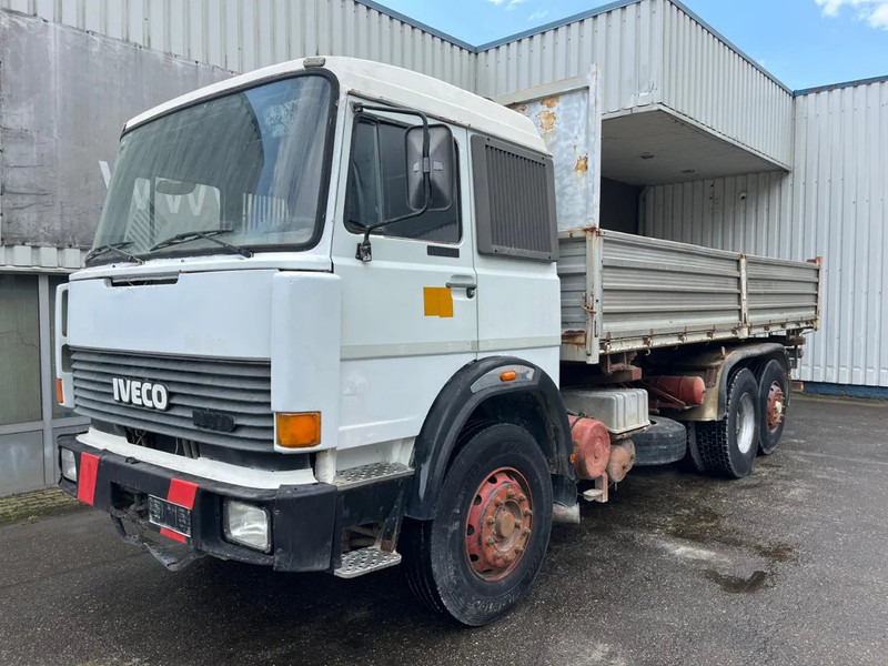 Iveco Turbostar 190-38 , 6x2 , V8 Watercooling , 3 Way Tipper , Spring Suspension , Manual - Kiper: slika Iveco Turbostar 190-38 , 6x2 , V8 Watercooling , 3 Way Tipper , Spring Suspension , Manual - Kiper Iveco Turbostar 190-38 , 6x2 , V8 Watercooling , 3 Way Tipper , Spring Suspension , Manual - Kiper: slika Iveco Turbostar 190-38 , 6x2 , V8 Watercooling , 3 Way Tipper , Spring Suspension , Manual - Kiper