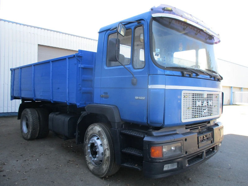 MAN 19.422 , Manual , 3 way tipper , Spring suspension - Kiper: slika MAN 19.422 , Manual , 3 way tipper , Spring suspension - Kiper MAN 19.422 , Manual , 3 way tipper , Spring suspension - Kiper: slika MAN 19.422 , Manual , 3 way tipper , Spring suspension - Kiper