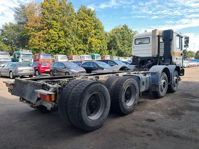 MAN 35-364 / FE 360 A , 8x4 , Spring Suspension , ZF Manual , Airco - Kamion-šasija: slika MAN 35-364 / FE 360 A , 8x4 , Spring Suspension , ZF Manual , Airco - Kamion-šasija MAN 35-364 / FE 360 A , 8x4 , Spring Suspension , ZF Manual , Airco - Kamion-šasija: slika MAN 35-364 / FE 360 A , 8x4 , Spring Suspension , ZF Manual , Airco - Kamion-šasija