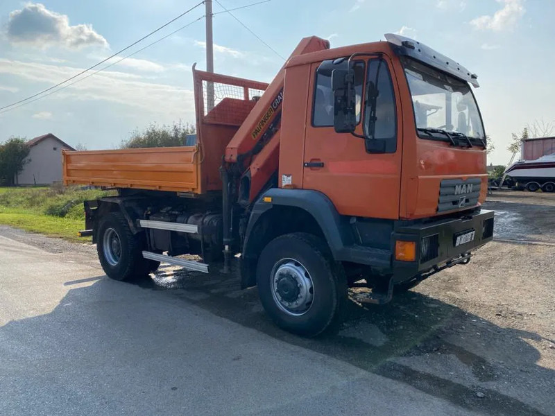 MAN LE 18-280 , 4X4 , Tipper , Palfinger PK 9501 - Kiper, Kamion s kranom: slika MAN LE 18-280 , 4X4 , Tipper , Palfinger PK 9501 - Kiper, Kamion s kranom MAN LE 18-280 , 4X4 , Tipper , Palfinger PK 9501 - Kiper, Kamion s kranom: slika MAN LE 18-280 , 4X4 , Tipper , Palfinger PK 9501 - Kiper, Kamion s kranom