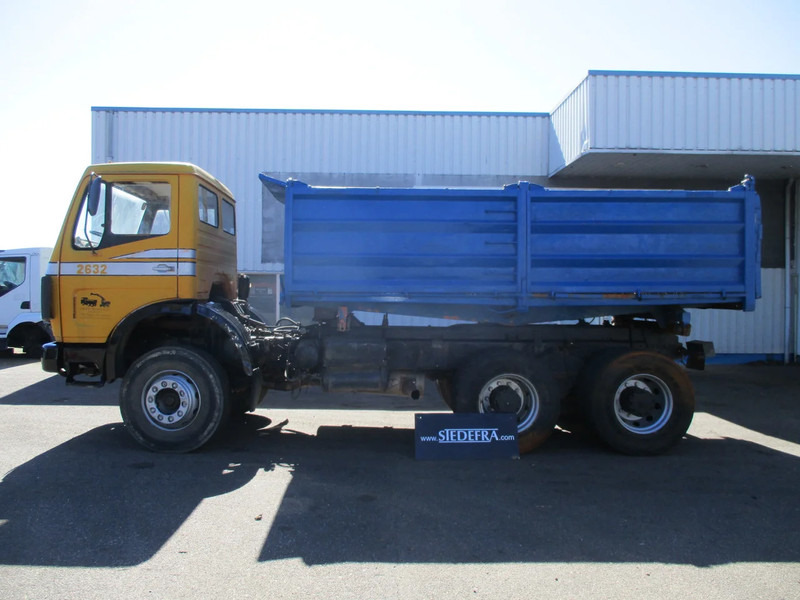 Mercedes-Benz 2632 , V10, 6x4, ZF Manual , 3 way tipper , Spring Suspension - Kiper: slika Mercedes-Benz 2632 , V10, 6x4, ZF Manual , 3 way tipper , Spring Suspension - Kiper Mercedes-Benz 2632 , V10, 6x4, ZF Manual , 3 way tipper , Spring Suspension - Kiper: slika Mercedes-Benz 2632 , V10, 6x4, ZF Manual , 3 way tipper , Spring Suspension - Kiper