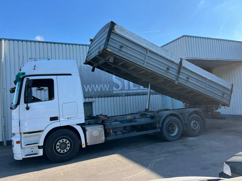 Mercedes-Benz Actros 2544 , MP2 -MP3 , 6x2 , 3 Way Tipper - Kiper: slika Mercedes-Benz Actros 2544 , MP2 -MP3 , 6x2 , 3 Way Tipper - Kiper Mercedes-Benz Actros 2544 , MP2 -MP3 , 6x2 , 3 Way Tipper - Kiper: slika Mercedes-Benz Actros 2544 , MP2 -MP3 , 6x2 , 3 Way Tipper - Kiper