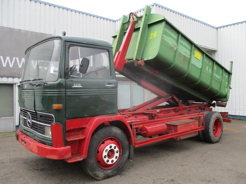 Mercedes-Benz LP 1319 , Oldtimer - Kamion s kukastom dizalicom: slika Mercedes-Benz LP 1319 , Oldtimer - Kamion s kukastom dizalicom Mercedes-Benz LP 1319 , Oldtimer - Kamion s kukastom dizalicom: slika Mercedes-Benz LP 1319 , Oldtimer - Kamion s kukastom dizalicom