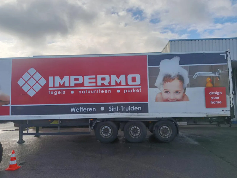 SYSTEM TRAILER 3 Axle SAF , Box Trailer - Poluprikolica sa zatvorenim sandukom: slika SYSTEM TRAILER 3 Axle SAF , Box Trailer - Poluprikolica sa zatvorenim sandukom SYSTEM TRAILER 3 Axle SAF , Box Trailer - Poluprikolica sa zatvorenim sandukom: slika SYSTEM TRAILER 3 Axle SAF , Box Trailer - Poluprikolica sa zatvorenim sandukom