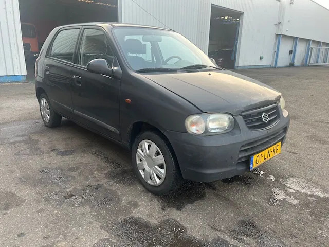 Suzuki Alto 1.0 - 16V , 5 drs. , Handel / export - Hatchback: slika Suzuki Alto 1.0 - 16V , 5 drs. , Handel / export - Hatchback Suzuki Alto 1.0 - 16V , 5 drs. , Handel / export - Hatchback: slika Suzuki Alto 1.0 - 16V , 5 drs. , Handel / export - Hatchback