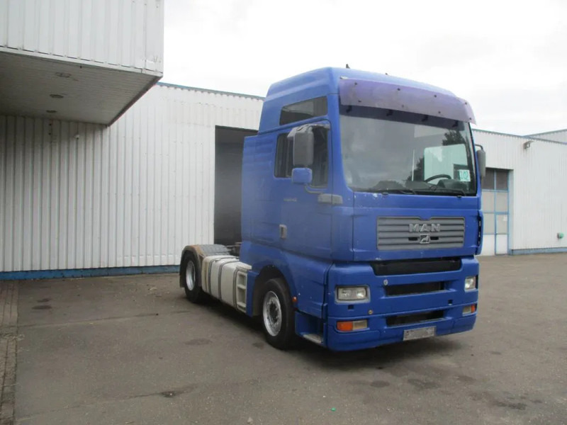 MAN TGA , FOR PARTS ONLY , NO ENGINE AND GEARBOX - Tegljač: slika MAN TGA , FOR PARTS ONLY , NO ENGINE AND GEARBOX - Tegljač MAN TGA , FOR PARTS ONLY , NO ENGINE AND GEARBOX - Tegljač: slika MAN TGA , FOR PARTS ONLY , NO ENGINE AND GEARBOX - Tegljač