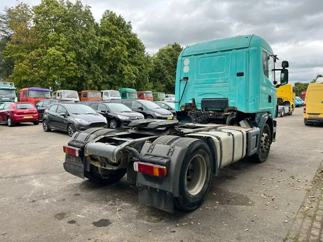 Scania R 114 L 380 , Manual Gearbox , Airco - Tegljač: slika Scania R 114 L 380 , Manual Gearbox , Airco - Tegljač Scania R 114 L 380 , Manual Gearbox , Airco - Tegljač: slika Scania R 114 L 380 , Manual Gearbox , Airco - Tegljač