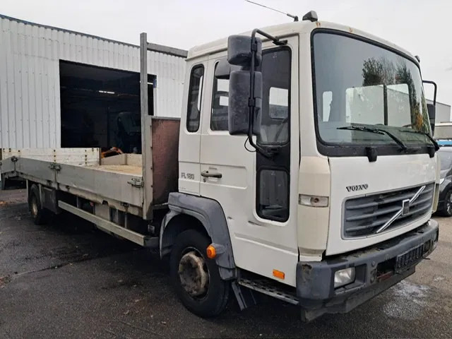 Volvo FL6-07 , Plateau / Car Transporter, Spring Suspension - Autotransporter: slika Volvo FL6-07 , Plateau / Car Transporter, Spring Suspension - Autotransporter Volvo FL6-07 , Plateau / Car Transporter, Spring Suspension - Autotransporter: slika Volvo FL6-07 , Plateau / Car Transporter, Spring Suspension - Autotransporter