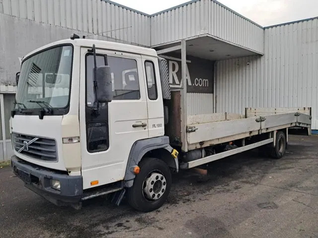 Volvo FL6-07 , Plateau / Car Transporter, Spring Suspension - Autotransporter: slika Volvo FL6-07 , Plateau / Car Transporter, Spring Suspension - Autotransporter Volvo FL6-07 , Plateau / Car Transporter, Spring Suspension - Autotransporter: slika Volvo FL6-07 , Plateau / Car Transporter, Spring Suspension - Autotransporter