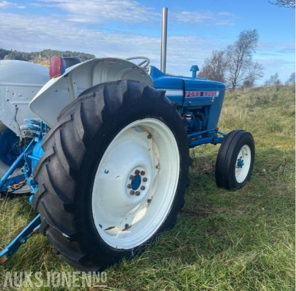 1973 Ford 3000 - mva fri - Traktor: slika  1973 Ford 3000 - mva fri - Traktor 1973 Ford 3000 - mva fri - Traktor: slika  1973 Ford 3000 - mva fri - Traktor