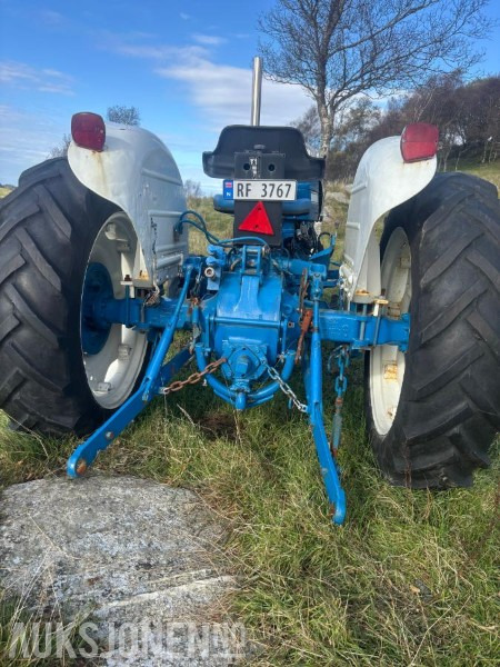 1973 Ford 3000 - mva fri - Traktor: slika  1973 Ford 3000 - mva fri - Traktor 1973 Ford 3000 - mva fri - Traktor: slika  1973 Ford 3000 - mva fri - Traktor