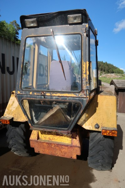 1978 Ford 550 traktor selges som rep objekt / deleobjekt - Traktor: slika 1978 Ford 550 traktor selges som rep objekt / deleobjekt - Traktor 1978 Ford 550 traktor selges som rep objekt / deleobjekt - Traktor: slika 1978 Ford 550 traktor selges som rep objekt / deleobjekt - Traktor