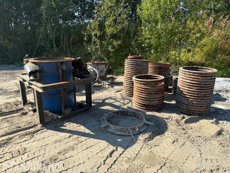 1980 Elmas Støpeutstyr Betongrør diameter 650 mm og høyde 10-100 cm. - Građevinska oprema: slika 1980 Elmas Støpeutstyr Betongrør diameter 650 mm og høyde 10-100 cm. - Građevinska oprema 1980 Elmas Støpeutstyr Betongrør diameter 650 mm og høyde 10-100 cm. - Građevinska oprema: slika 1980 Elmas Støpeutstyr Betongrør diameter 650 mm og høyde 10-100 cm. - Građevinska oprema
