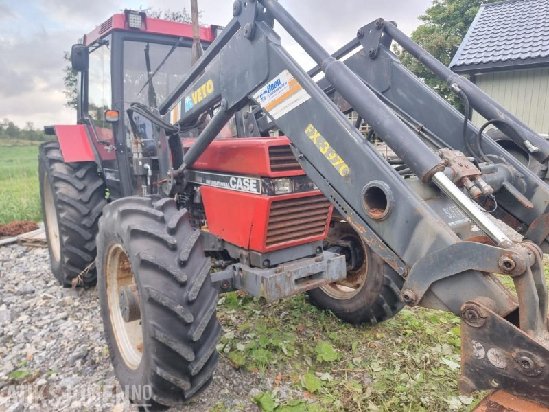 1990 CASE IH 956XL TRAKTOR snøfres 2 skuffer triangelfeste MVA FRI - Traktor: slika 1990 CASE IH 956XL TRAKTOR snøfres 2 skuffer triangelfeste MVA FRI - Traktor 1990 CASE IH 956XL TRAKTOR snøfres 2 skuffer triangelfeste MVA FRI - Traktor: slika 1990 CASE IH 956XL TRAKTOR snøfres 2 skuffer triangelfeste MVA FRI - Traktor