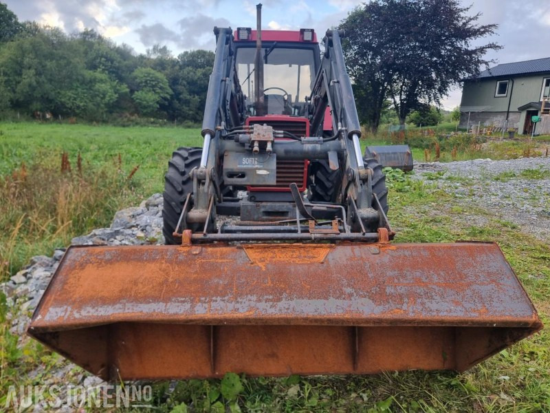 1990 CASE IH 956XL TRAKTOR snøfres 2 skuffer triangelfeste MVA FRI - Traktor: slika 1990 CASE IH 956XL TRAKTOR snøfres 2 skuffer triangelfeste MVA FRI - Traktor 1990 CASE IH 956XL TRAKTOR snøfres 2 skuffer triangelfeste MVA FRI - Traktor: slika 1990 CASE IH 956XL TRAKTOR snøfres 2 skuffer triangelfeste MVA FRI - Traktor